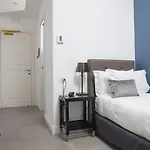 Hotel Boutique Metro 900