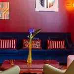 Hotel Boutique Metro 900