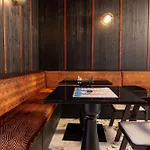 Boutique Metro 900 Hotel 4*