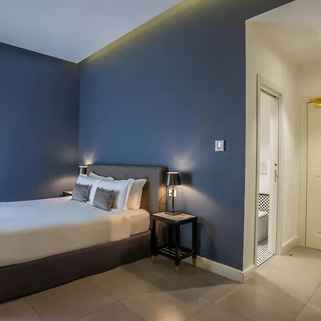 Boutique Metro 900 4* Naples