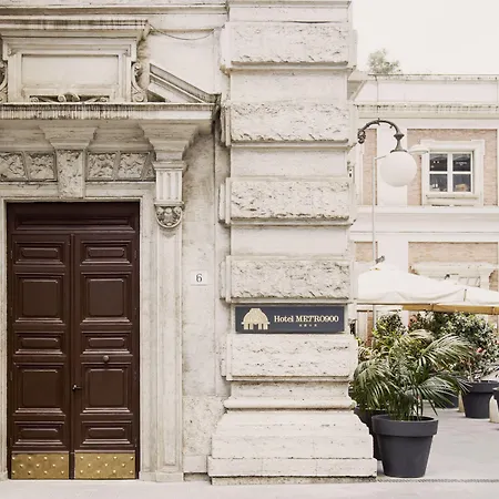 Boutique Metro 900 Hotel 4*