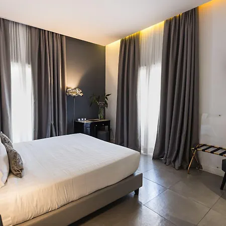 Boutique Metro 900 Hotel 4*