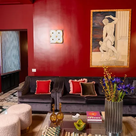 Boutique Metro 900 Hotel 4*
