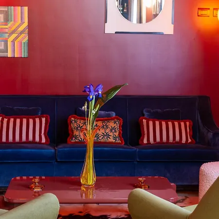Hotel Boutique Metro 900