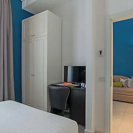 Boutique Metro 900 מלון 4*