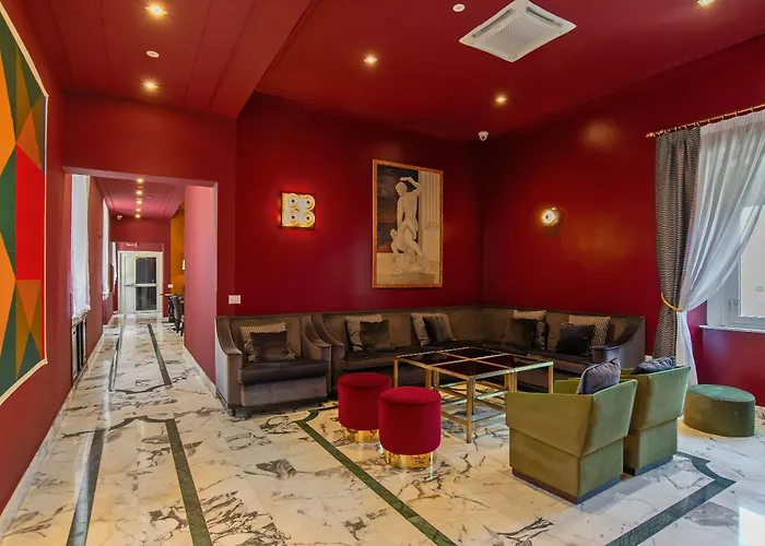 Boutique Metro 900 Hotel 4*