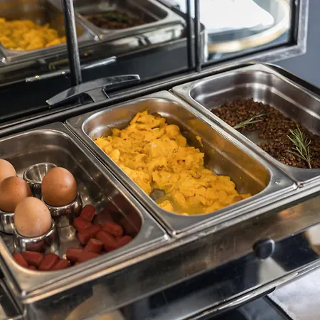 Boutique Metro 900 Hotel 4*